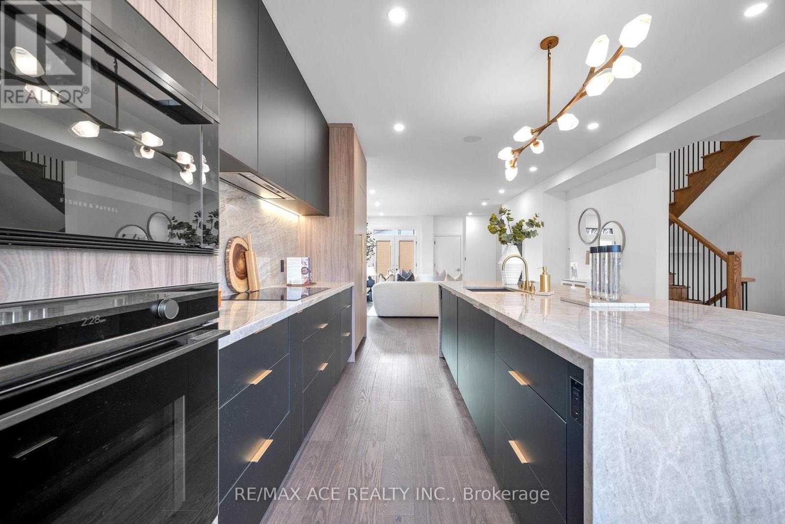 19 Burcher Road, Ajax, Ontario  L1S 2P8 - Photo 8 - E12706394