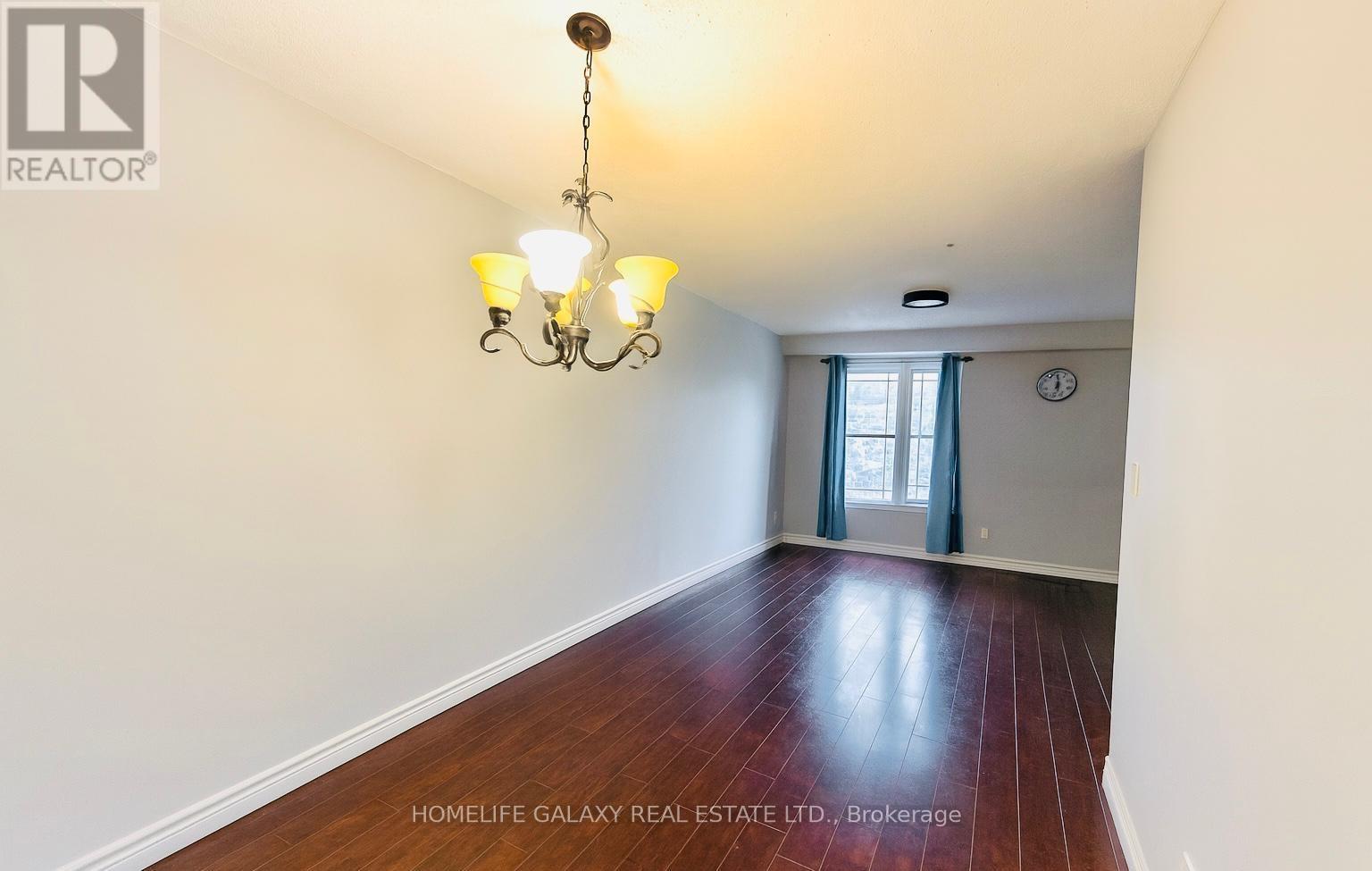 8 Chad Crescent, Toronto, Ontario  M1B 2Z6 - Photo 3 - E12706400