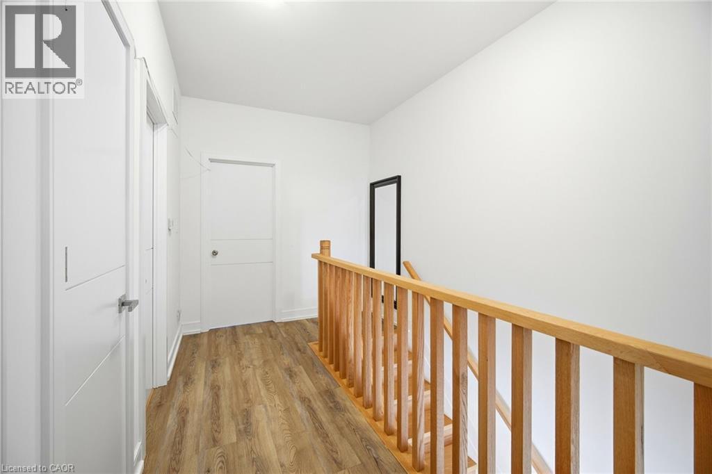 5 Taylor Court, Peel, Ontario  L7E 2R7 - Photo 26 - 40796210