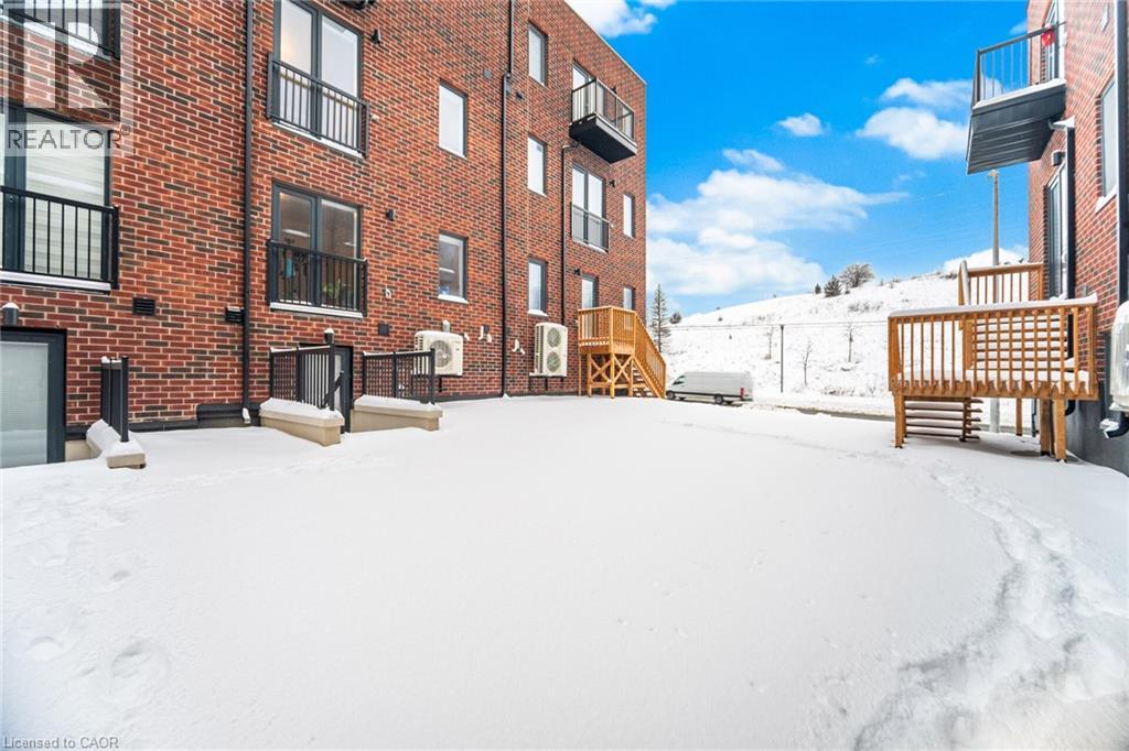 5 Taylor Court, Peel, Ontario  L7E 2R7 - Photo 3 - 40796210