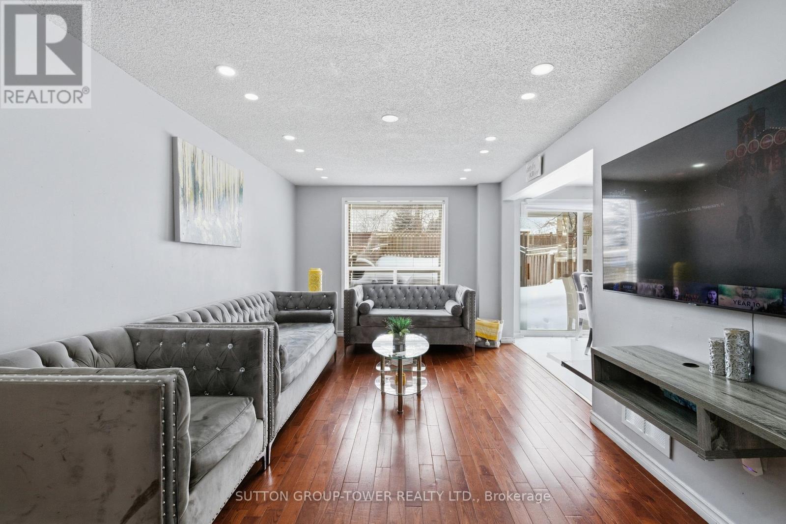 360 Dunsmore Lane, Barrie (Georgian Drive), Ontario  L4M 7B2 - Photo 2 - S12704710