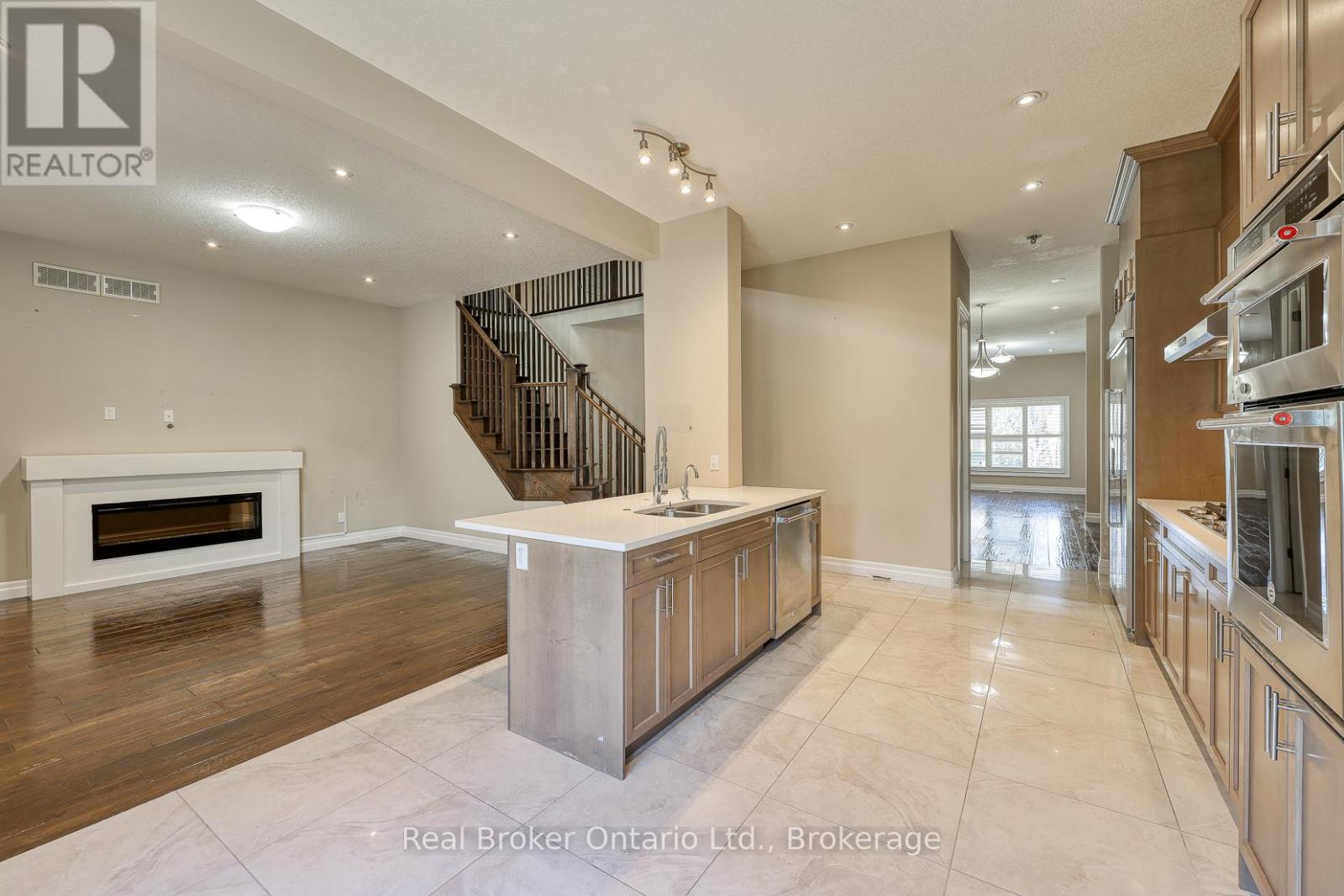 804 Normandy Drive, Woodstock, Ontario  N4T 0E6 - Photo 16 - X12706466