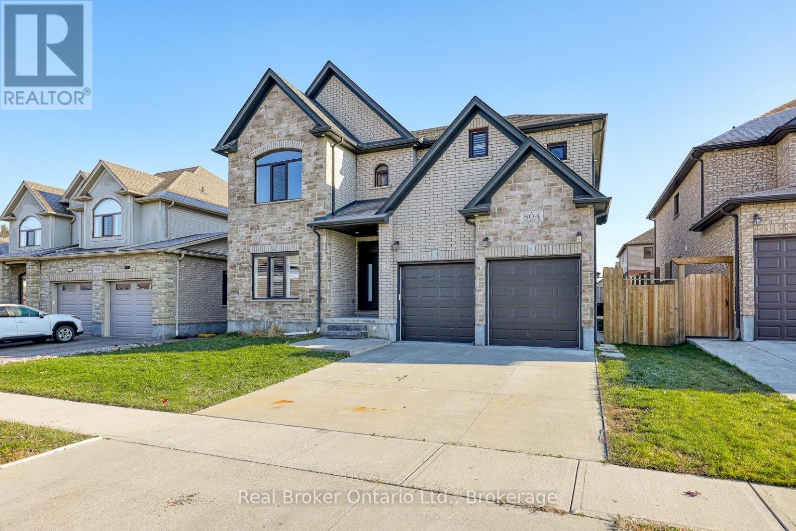 804 Normandy Drive, Woodstock, Ontario  N4T 0E6 - Photo 3 - X12706466