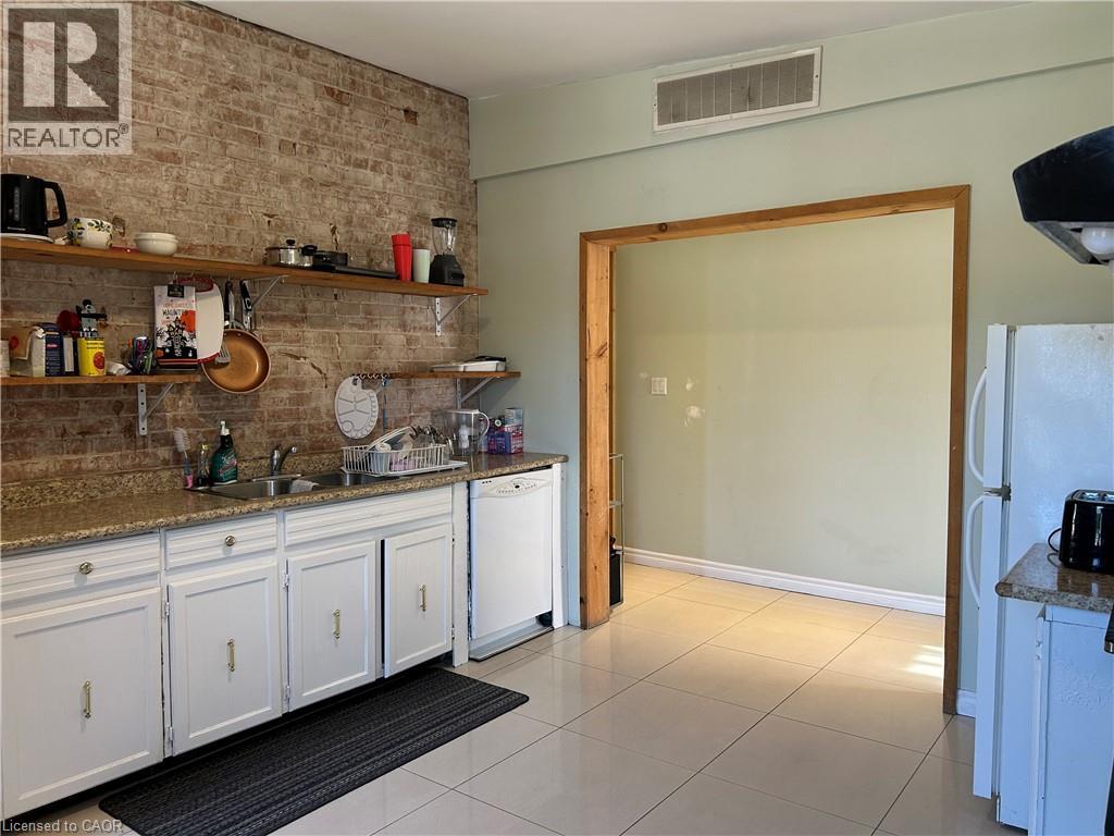 68 Robinson Street, Simcoe, Ontario  N3Y 1W6 - Photo 8 - 40798572