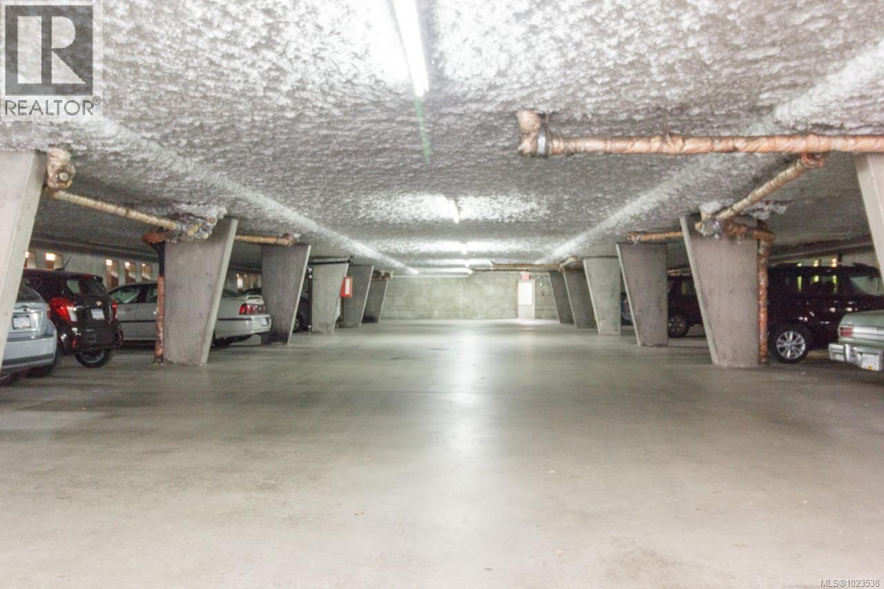 110 1680 Poplar Ave, Saanich, British Columbia  V8P 4K7 - Photo 44 - 1023538