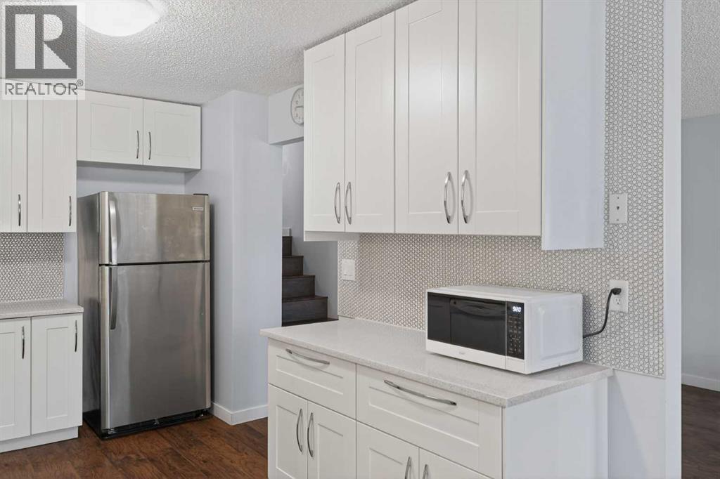 68 Cedarwood Hill Sw, Calgary, Alberta  T2W 3H5 - Photo 15 - A2277997