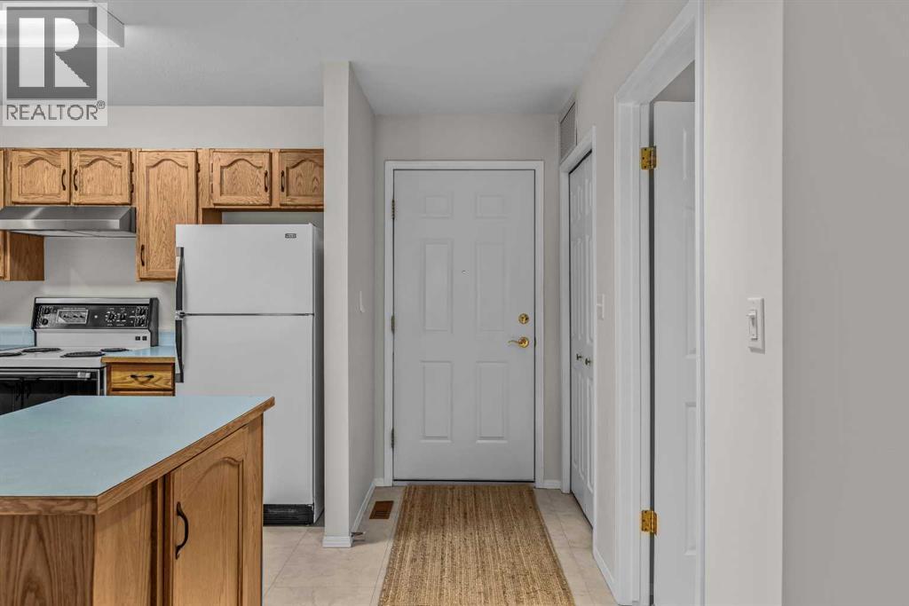 3, 717 7th Street E, Canmore, Alberta T1W 2C3 - Photo 3 - A2275844