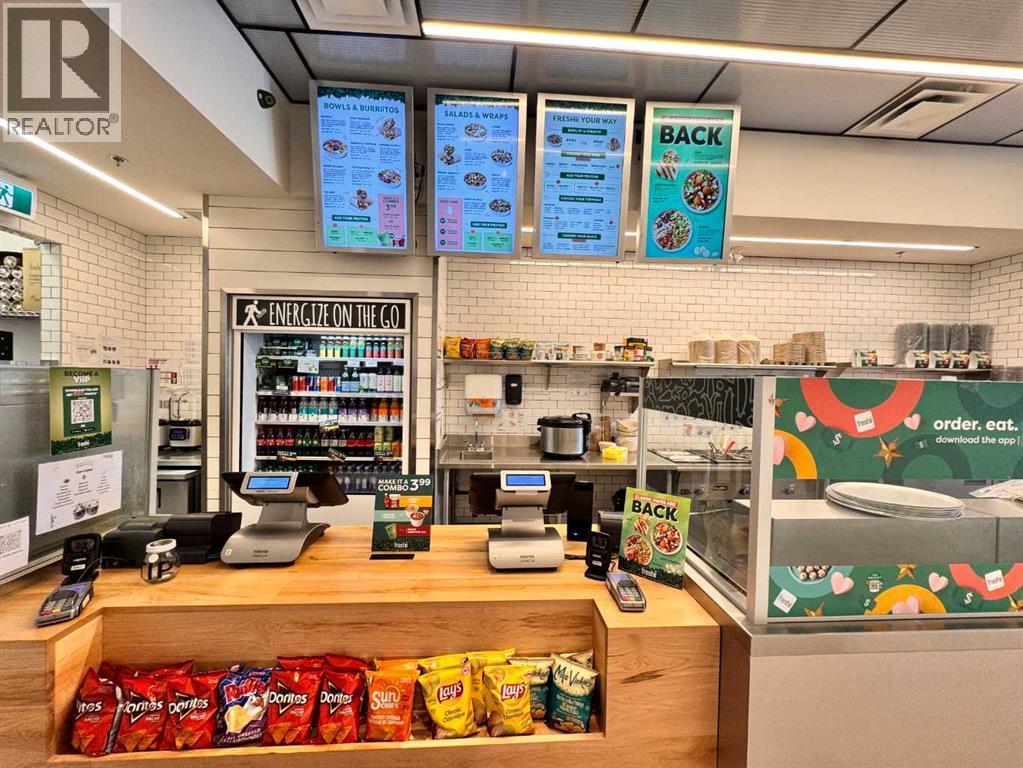 5753 Signal Hill Centre SW, Calgary, Alberta