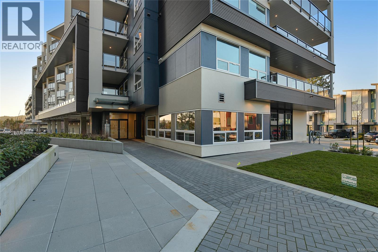 308 947 Whirlaway Cres, Langford, British Columbia  V9B 6W6 - Photo 49 - 1023204