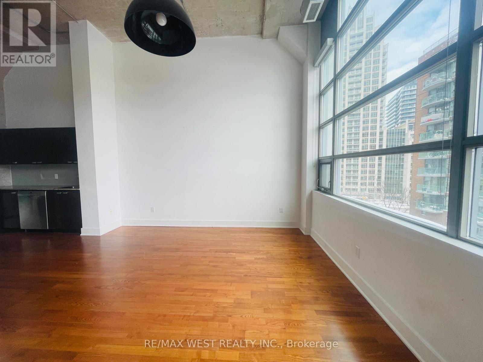 424 - 637 Lake Shore Boulevard W, Toronto, Ontario  M5V 3J6 - Photo 9 - C12701652