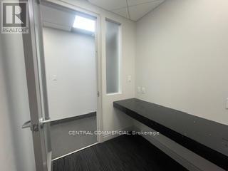 12-101 - 30 Wertheim Court, Richmond Hill, Ontario  L4B 1B9 - Photo 6 - N12706462