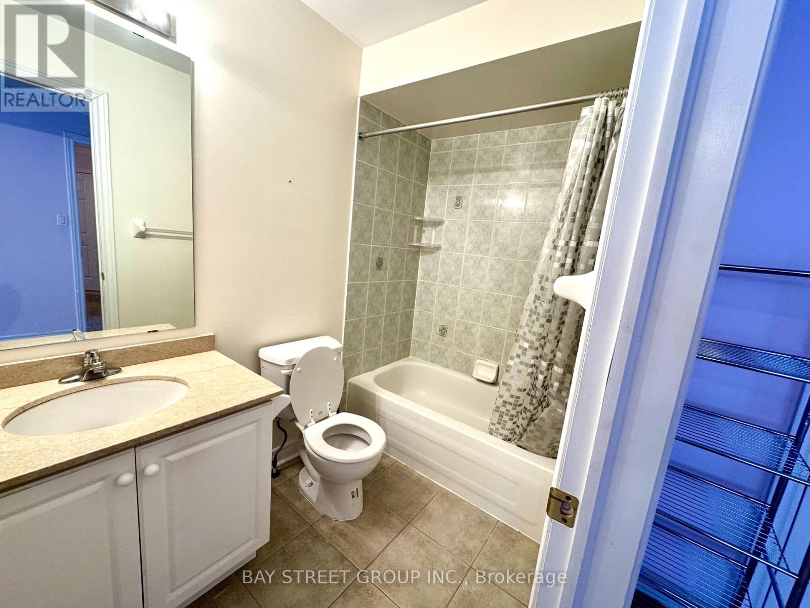 15 Peterkin Road, Markham, Ontario  L6E 1Y9 - Photo 11 - N12706476