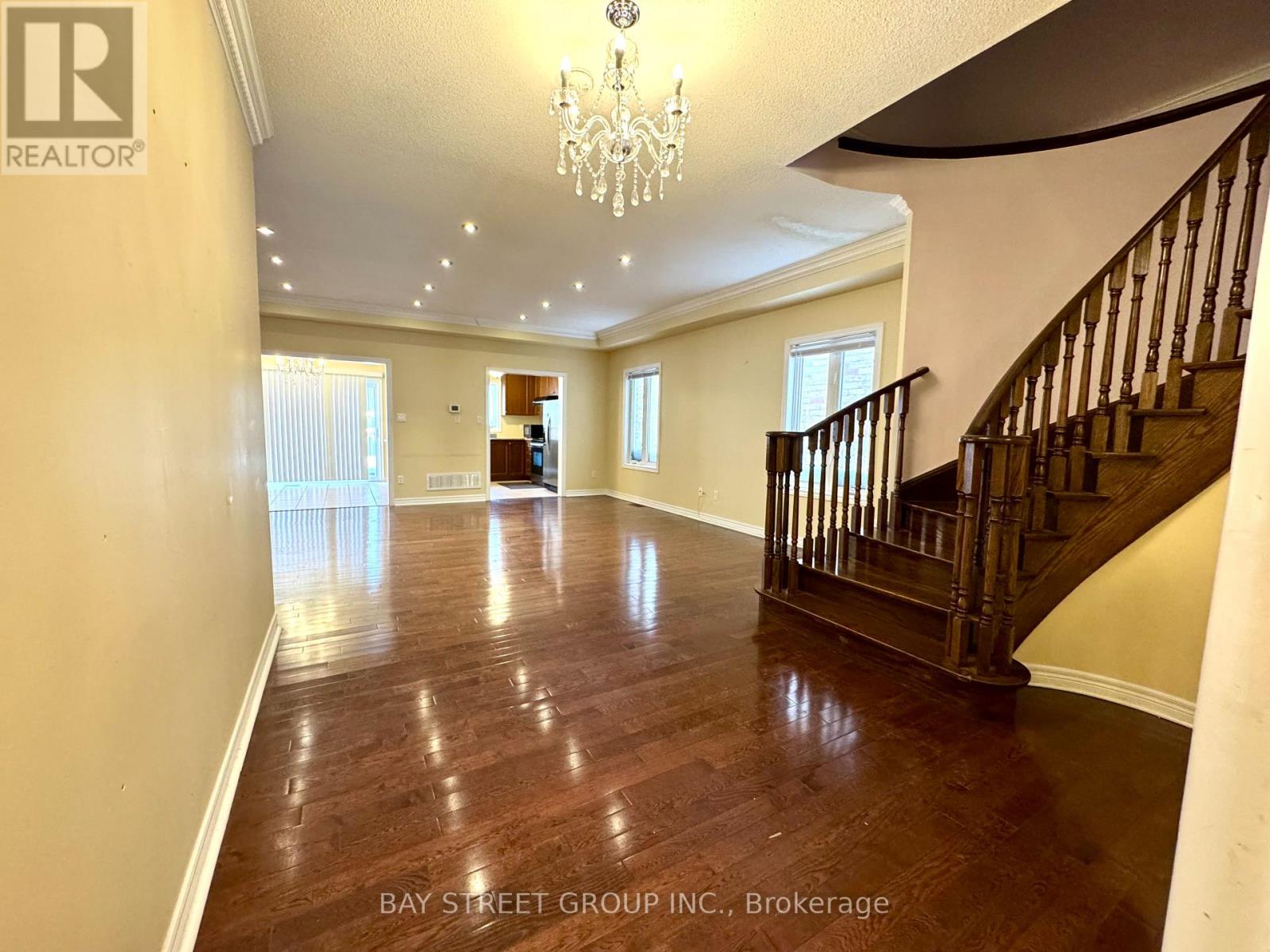 15 Peterkin Road, Markham, Ontario  L6E 1Y9 - Photo 2 - N12706476