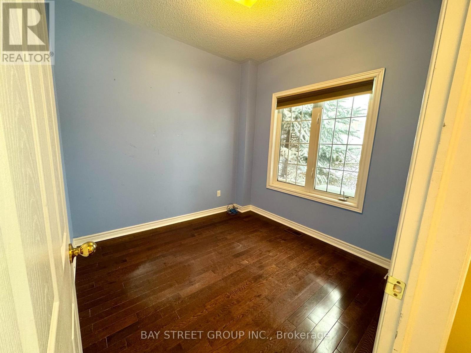 15 Peterkin Road, Markham, Ontario  L6E 1Y9 - Photo 7 - N12706476