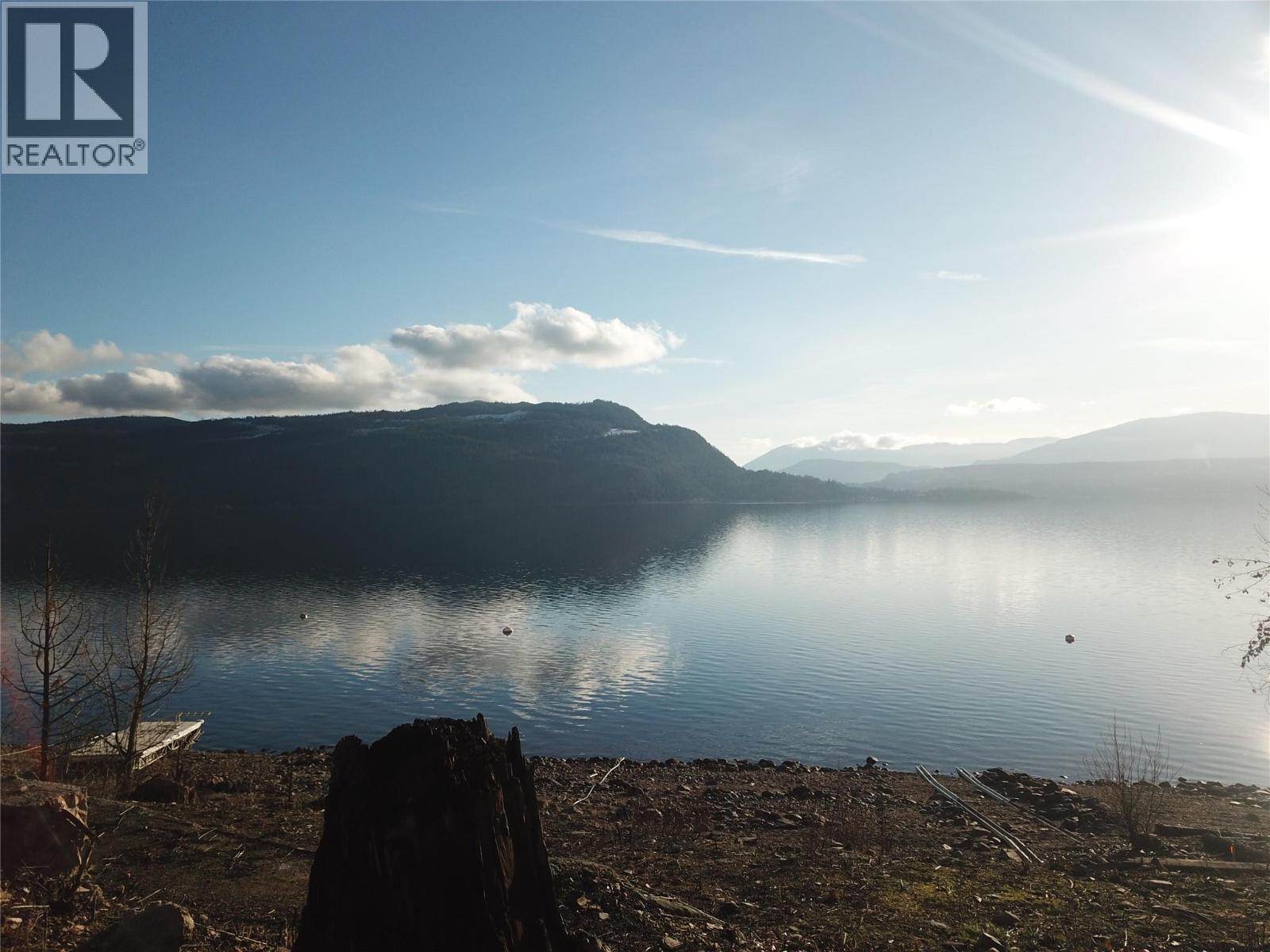 5022 Squilax-Anglemont Road, Celista, British Columbia  V0E 1M6 - Photo 17 - 10364664