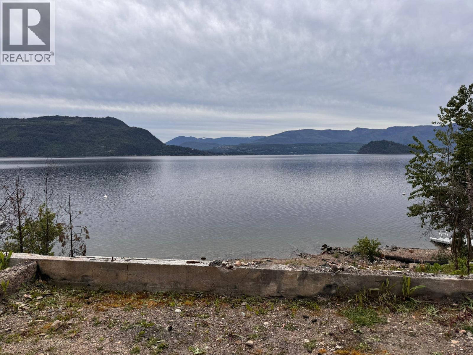 5022 Squilax-Anglemont Road, celista, British Columbia