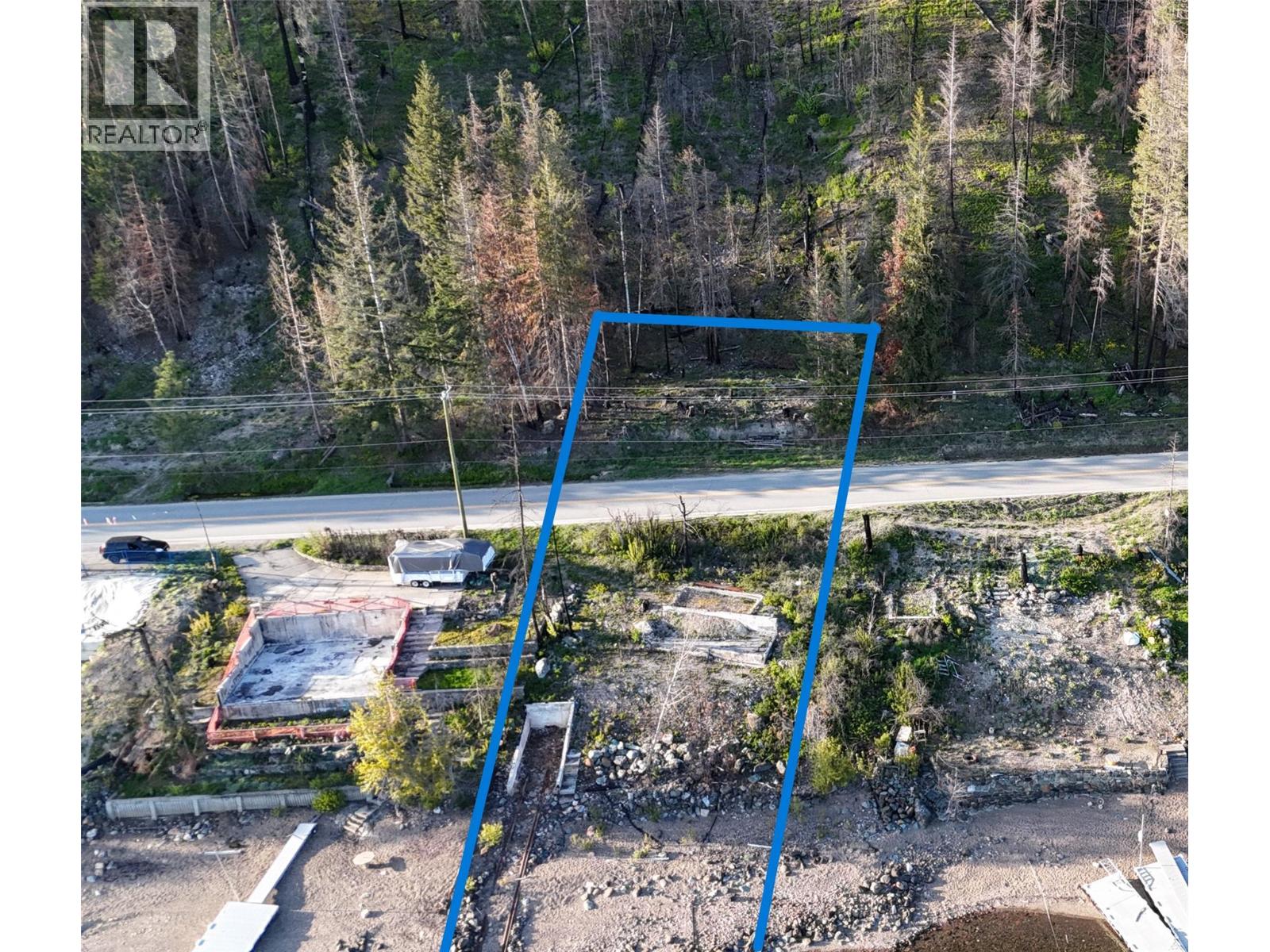 5022 Squilax-Anglemont Road, Celista, British Columbia  V0E 1M6 - Photo 3 - 10364664