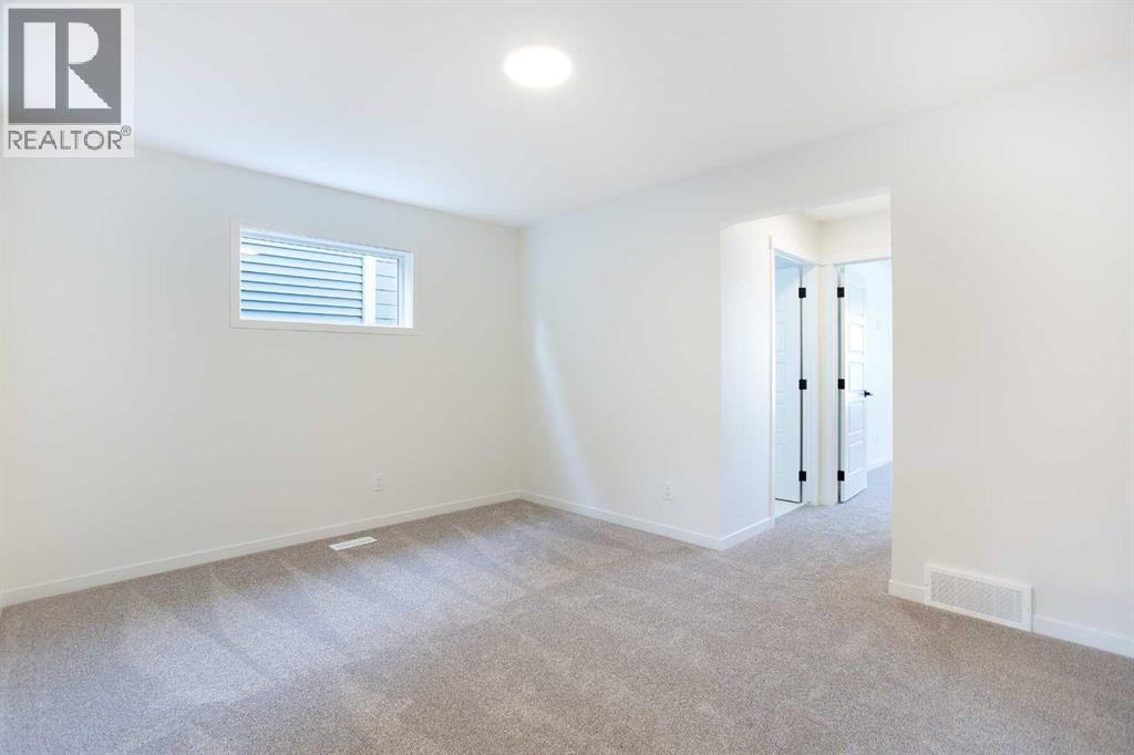 65 Creekside Passage Sw, Calgary, Alberta  T2X 5V6 - Photo 17 - A2279253