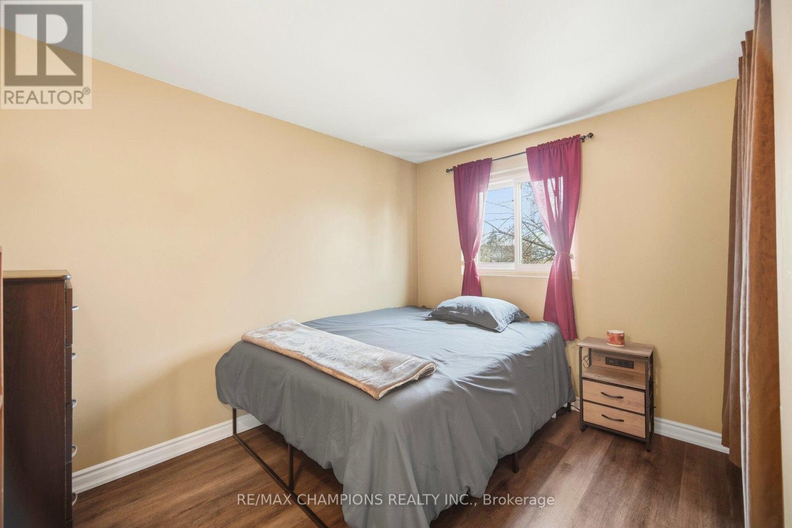 64 Greenbriar Road, Brampton, Ontario  L6S 2A5 - Photo 15 - W12706464