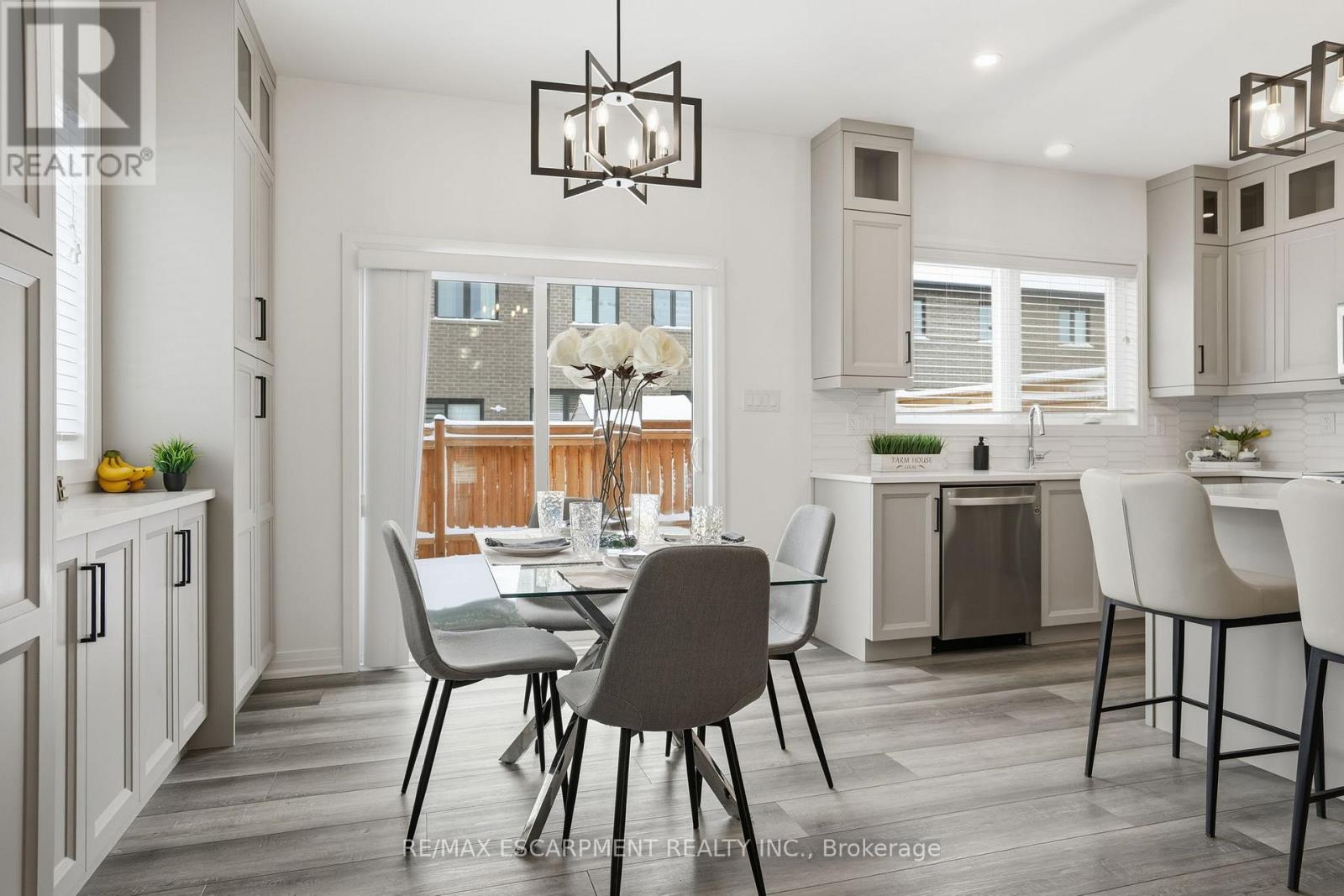 98 Jayla Lane, West Lincoln, Ontario  L0R 2A0 - Photo 14 - X12706478