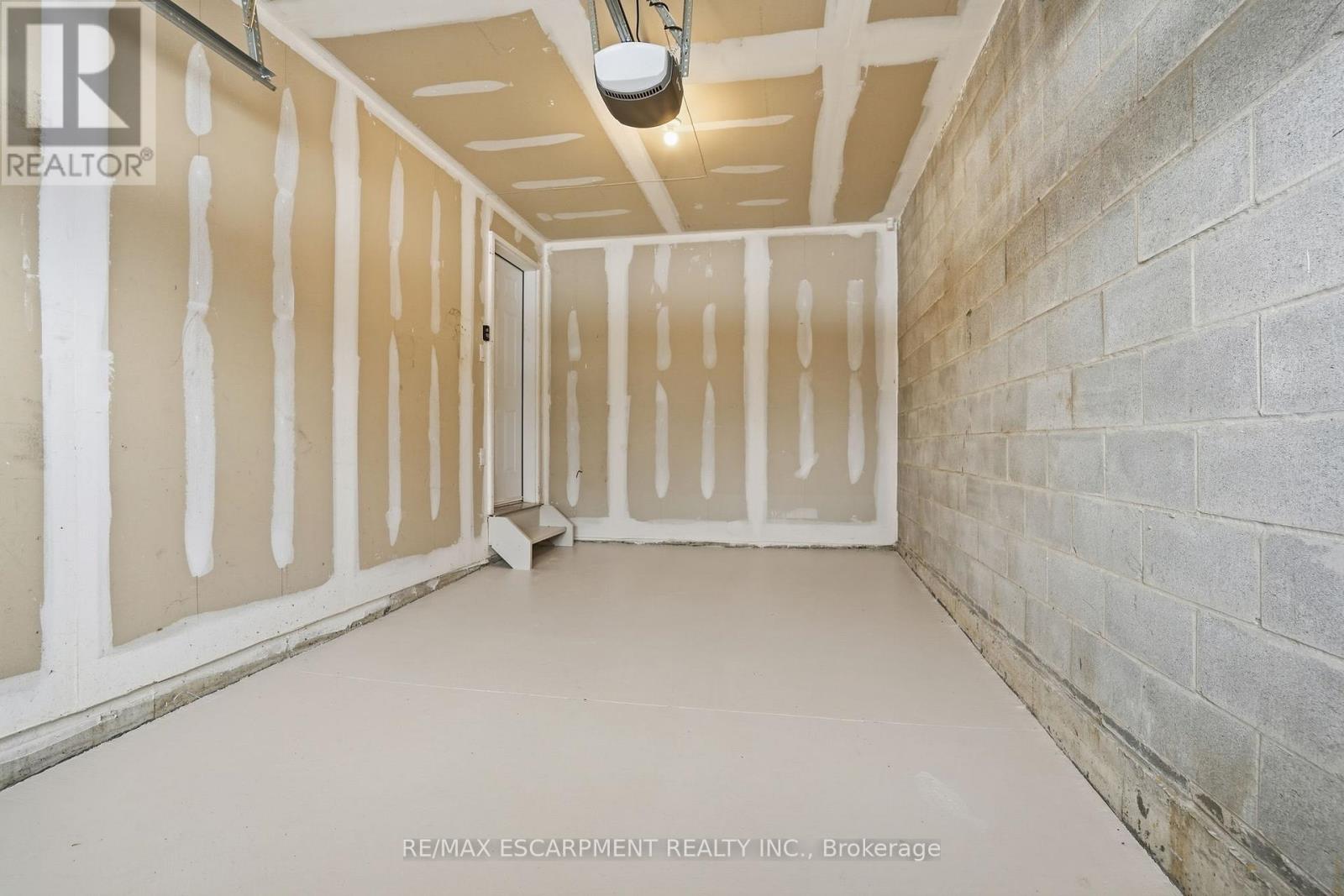 98 Jayla Lane, West Lincoln, Ontario  L0R 2A0 - Photo 43 - X12706478