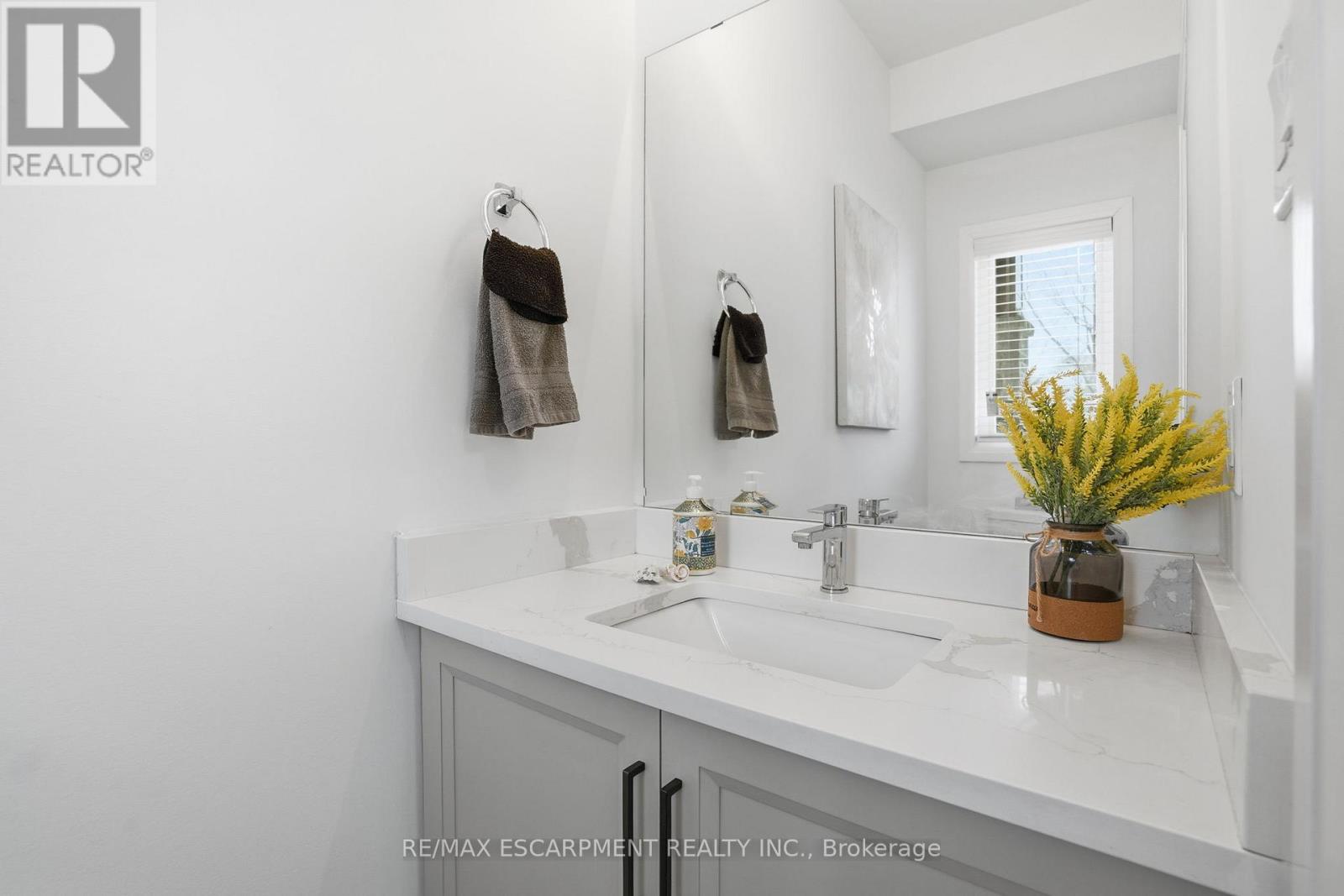 98 Jayla Lane, West Lincoln, Ontario  L0R 2A0 - Photo 7 - X12706478