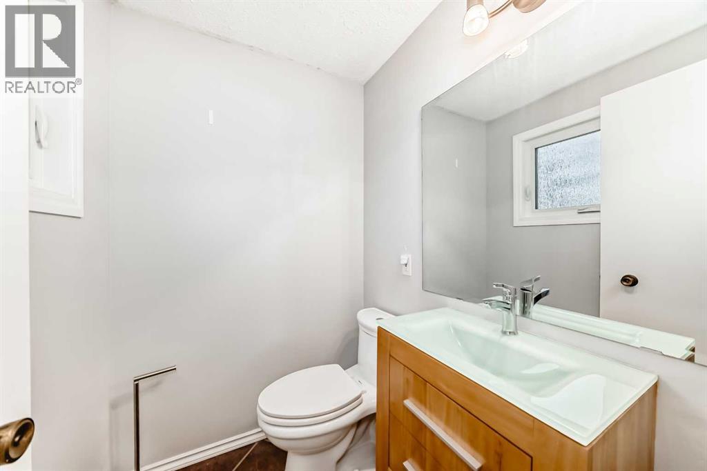 540 Dalmeny Hill Nw, Calgary, Alberta  T3A 1T6 - Photo 24 - A2278492