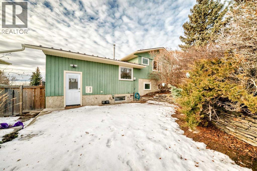 540 Dalmeny Hill Nw, Calgary, Alberta  T3A 1T6 - Photo 37 - A2278492