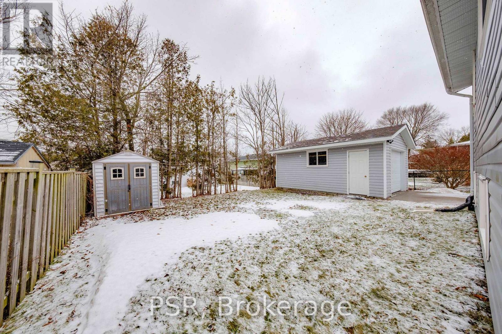 708 Johnston Crescent W, Kincardine, Ontario  N2Z 1S4 - Photo 19 - X12706572