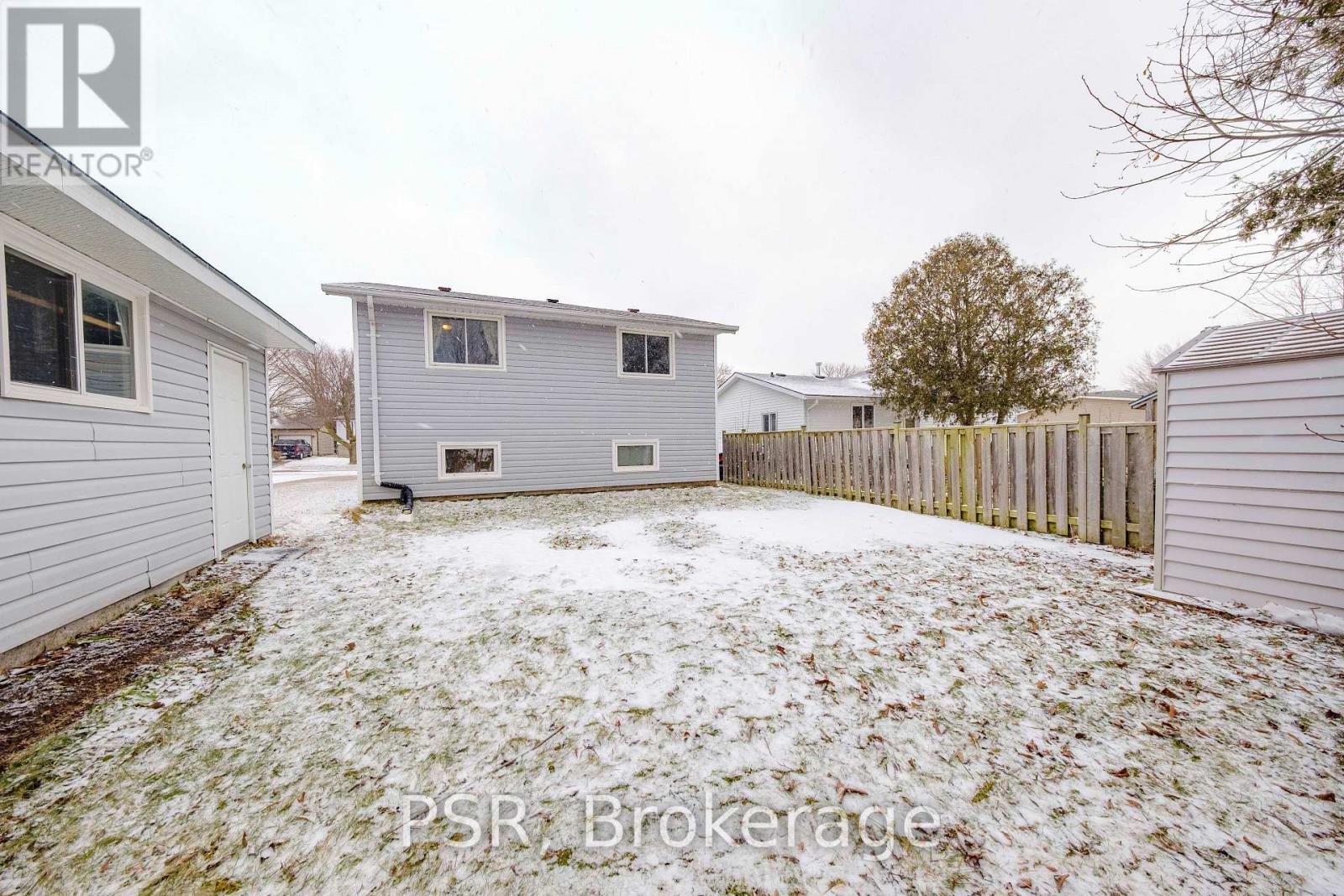 708 Johnston Crescent W, Kincardine, Ontario  N2Z 1S4 - Photo 20 - X12706572
