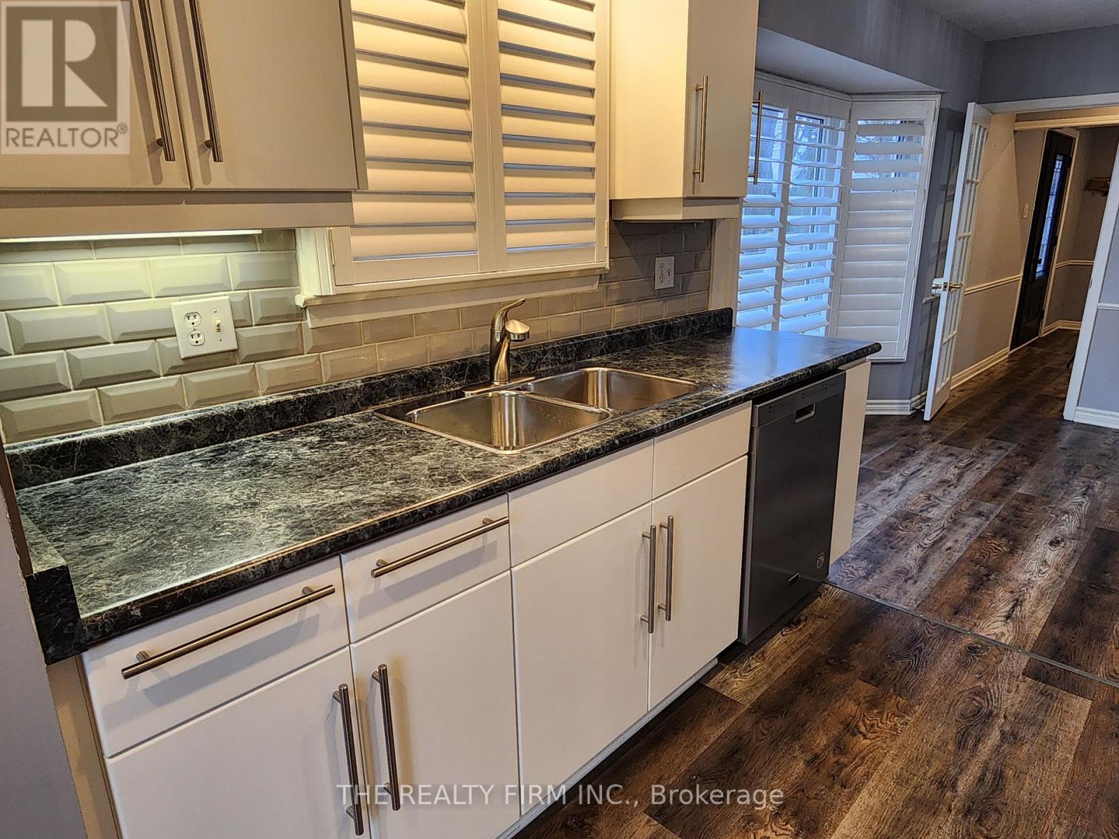 72 Toulon Crescent, London East, Ontario  N5V 1J5 - Photo 14 - X12706570