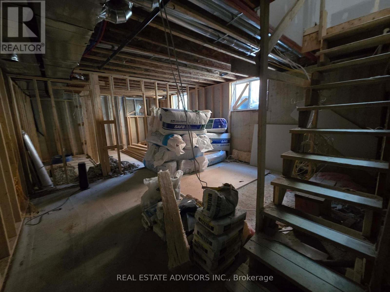 68b Laurel Avenue, Toronto, Ontario  M1K 3J6 - Photo 18 - E12706548