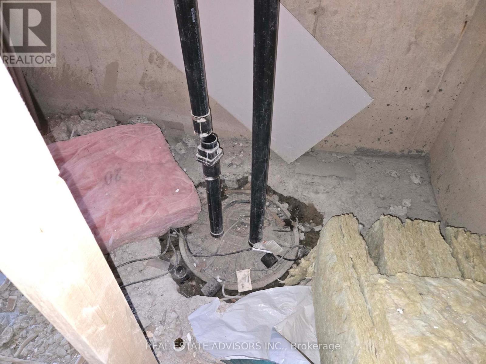 68b Laurel Avenue, Toronto, Ontario  M1K 3J6 - Photo 21 - E12706548