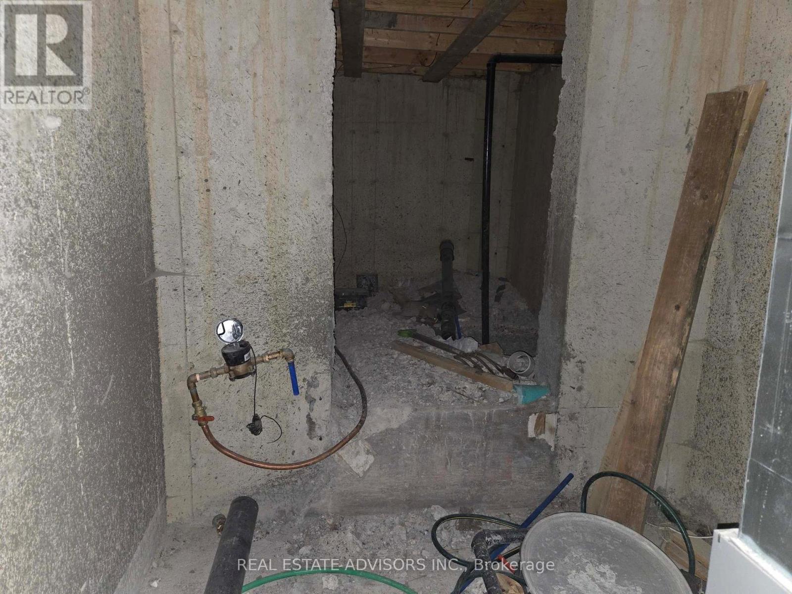 68b Laurel Avenue, Toronto, Ontario  M1K 3J6 - Photo 25 - E12706548