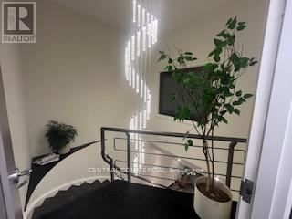 12-203 - 30 Wertheim Court, Richmond Hill, Ontario  L4B 1B9 - Photo 5 - N12706518