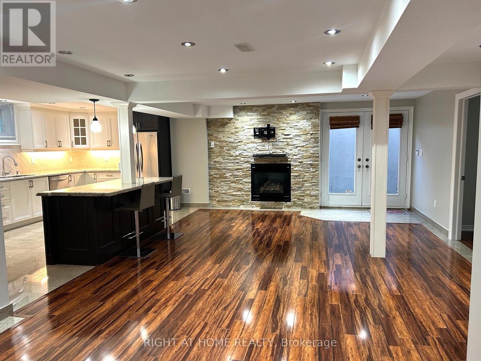 31 Via Guardia Road, Vaughan (Vellore Village), Ontario  L4H 0Y4 - Photo 3 - N12706568