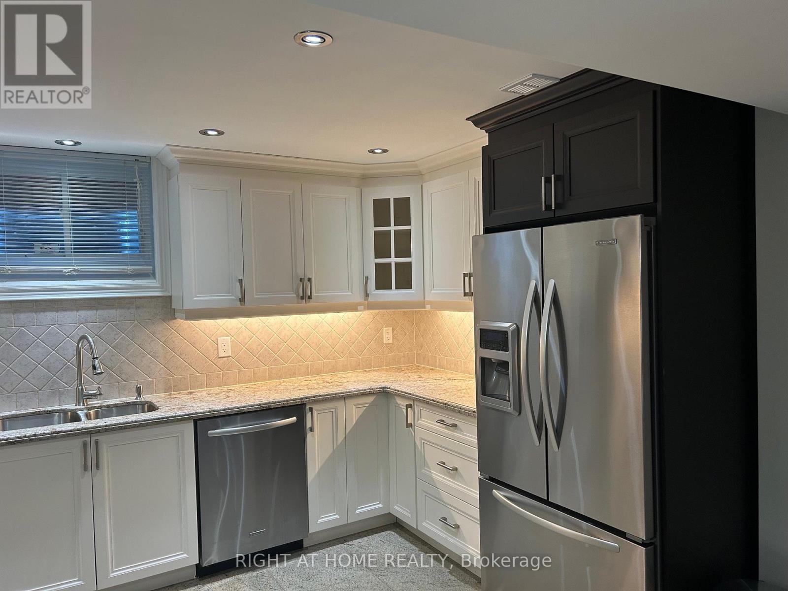 31 Via Guardia Road, Vaughan (Vellore Village), Ontario  L4H 0Y4 - Photo 8 - N12706568