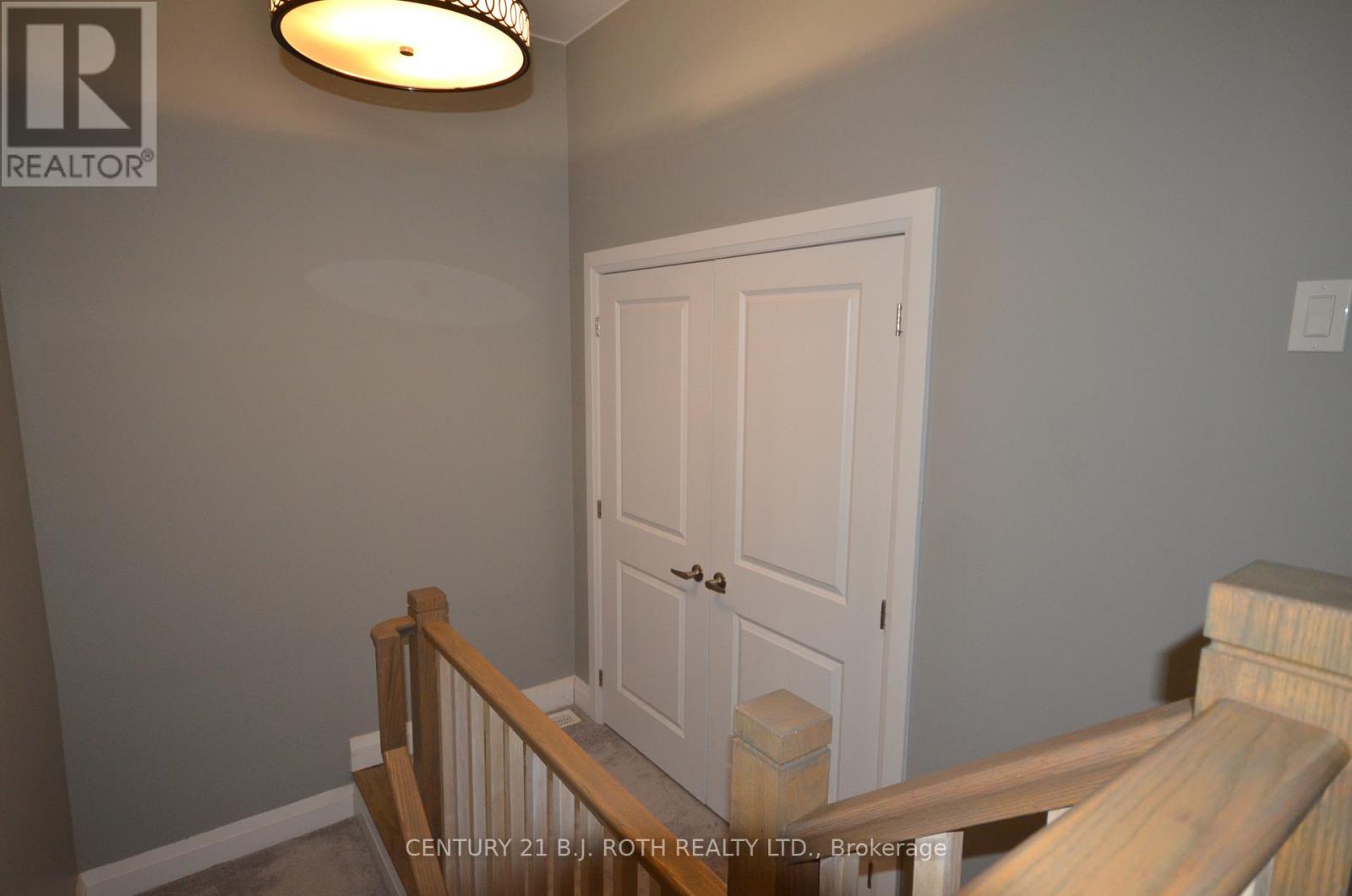 8 Revol Road, Penetanguishene, Ontario  L9M 0W8 - Photo 17 - S12706524