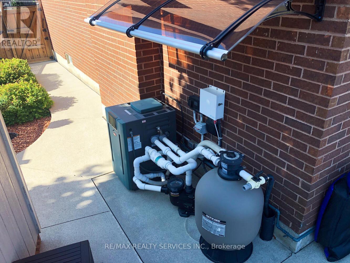 34 Garbutt Crescent, Brampton, Ontario  L6X 3G2 - Photo 45 - W12679486