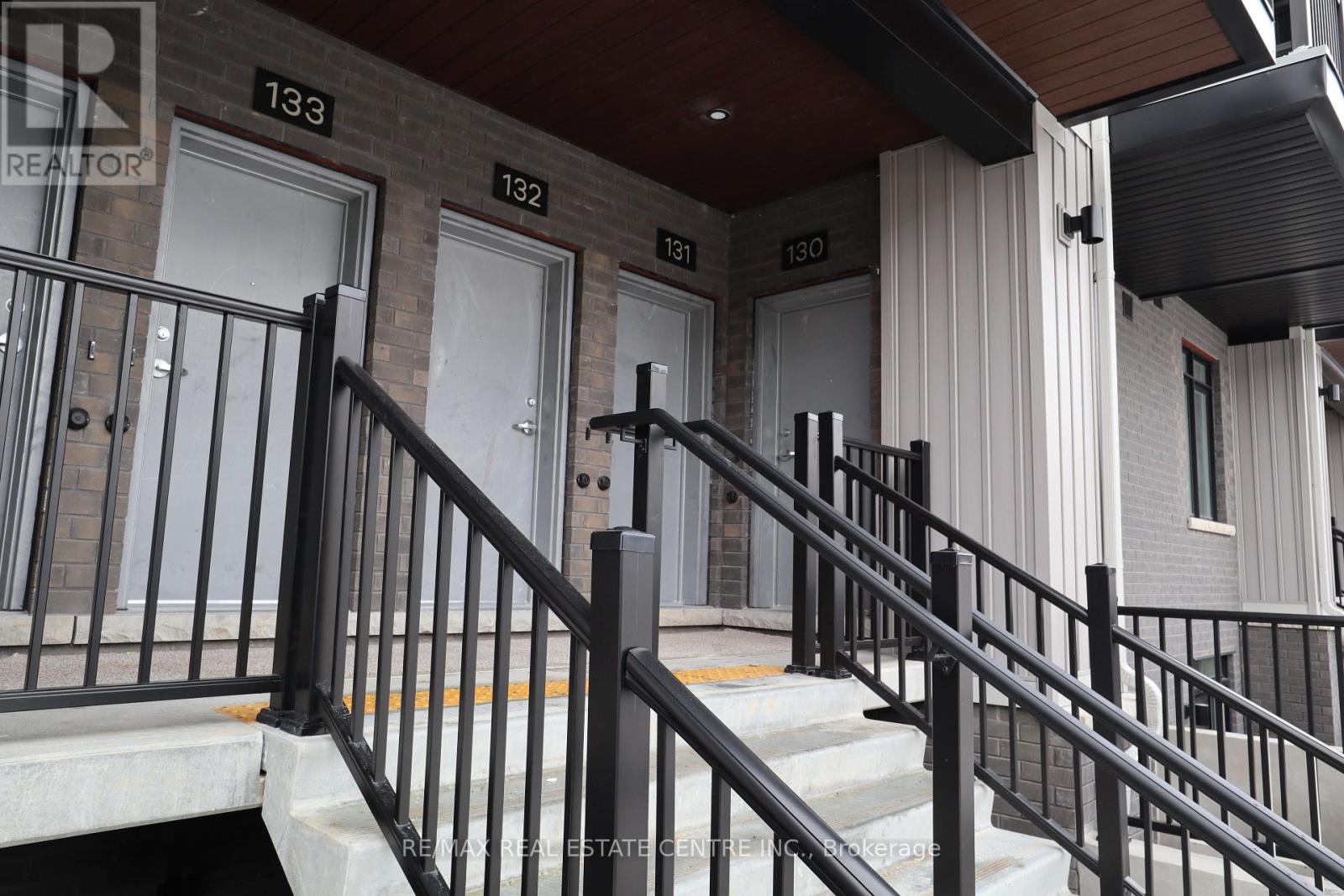 B130 - 824 Woolwich Street, Guelph, Ontario  N1H 6J2 - Photo 3 - X12706386