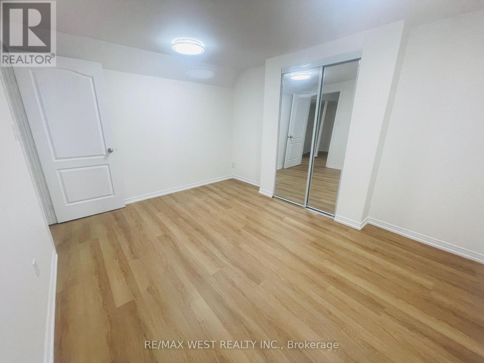 82 Dafoe Crescent, Brampton, Ontario  L6Y 2L2 - Photo 10 - W12706508