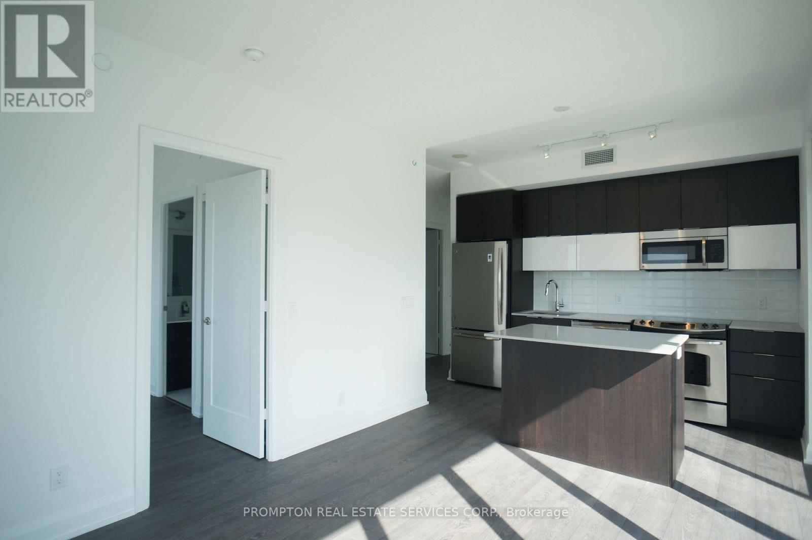 1805 - 56 ANNIE CRAIG DRIVE