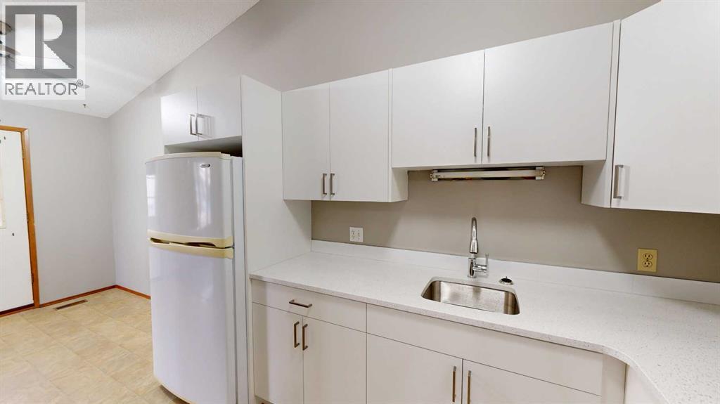 1907 6a Avenue N, Lethbridge, Alberta  T1H 0W6 - Photo 4 - A2276187