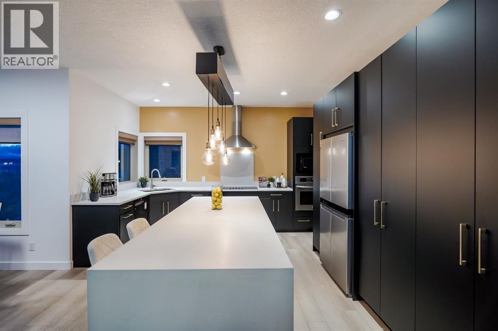 203 Sunset Circle, Cochrane, Alberta  T4C 0C8 - Photo 12 - A2277554