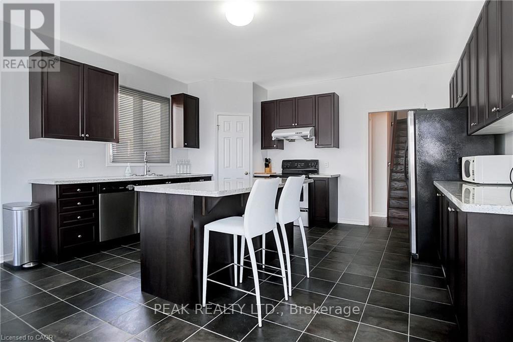 320 Robert Ferrie Drive, Kitchener, Ontario  N2P 2Y7 - Photo 16 - X12706498