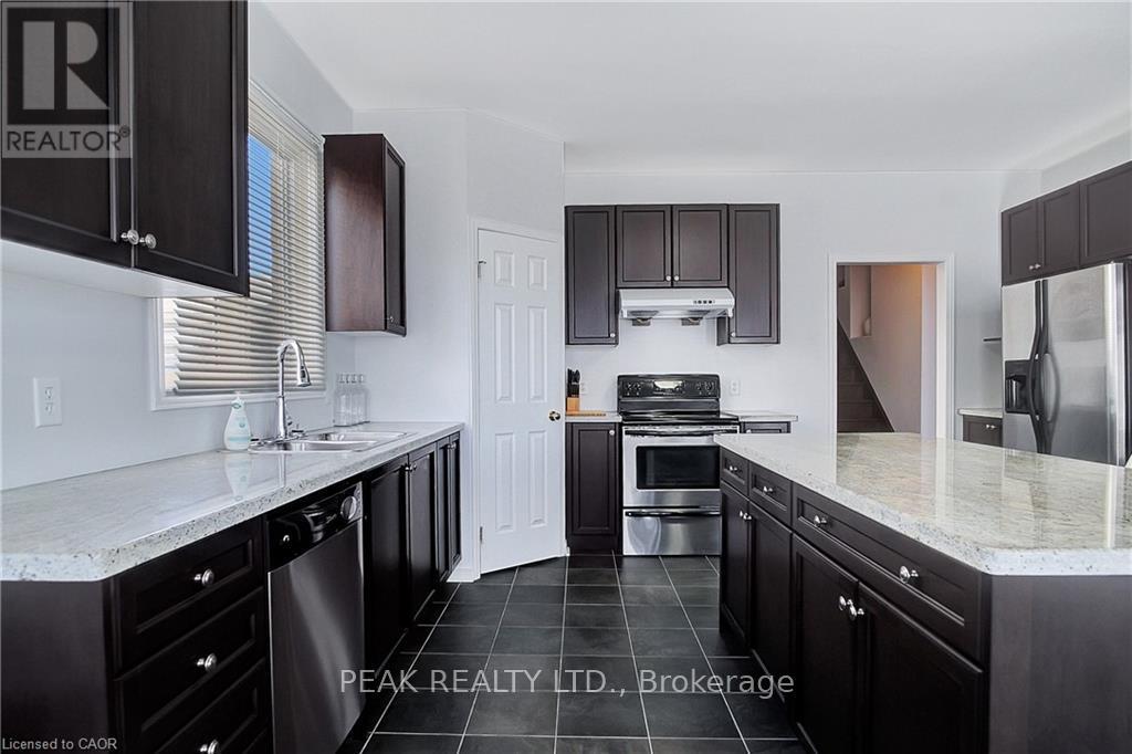 320 Robert Ferrie Drive, Kitchener, Ontario  N2P 2Y7 - Photo 17 - X12706498