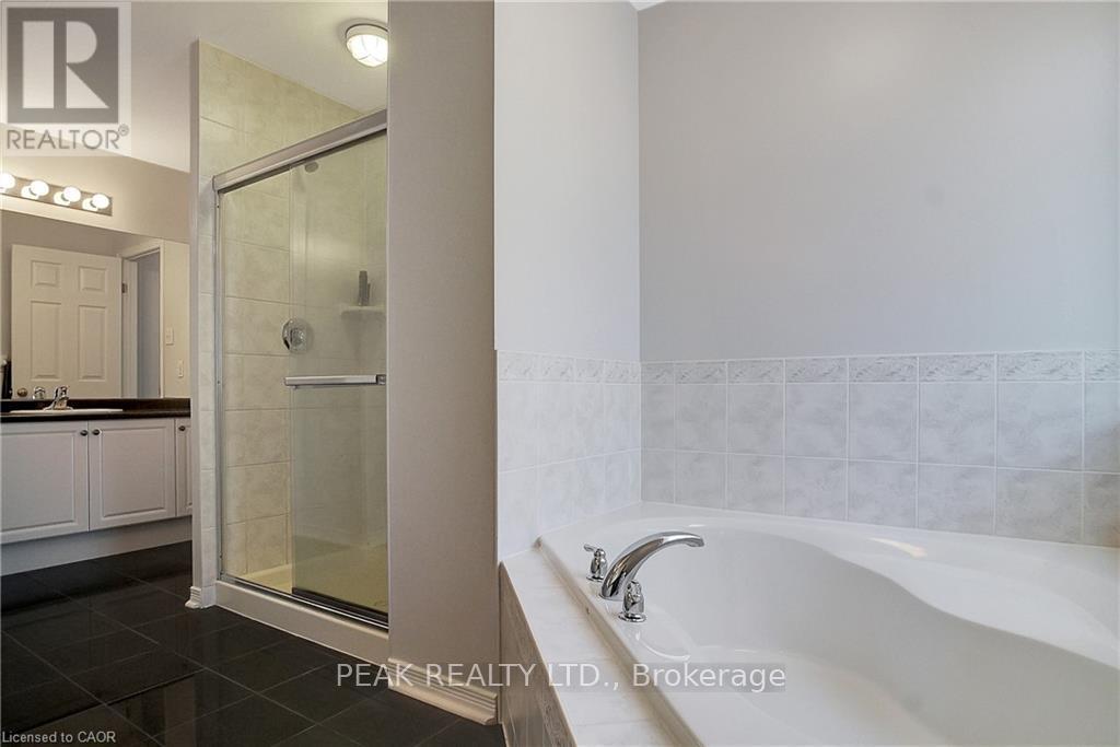 320 Robert Ferrie Drive, Kitchener, Ontario  N2P 2Y7 - Photo 25 - X12706498