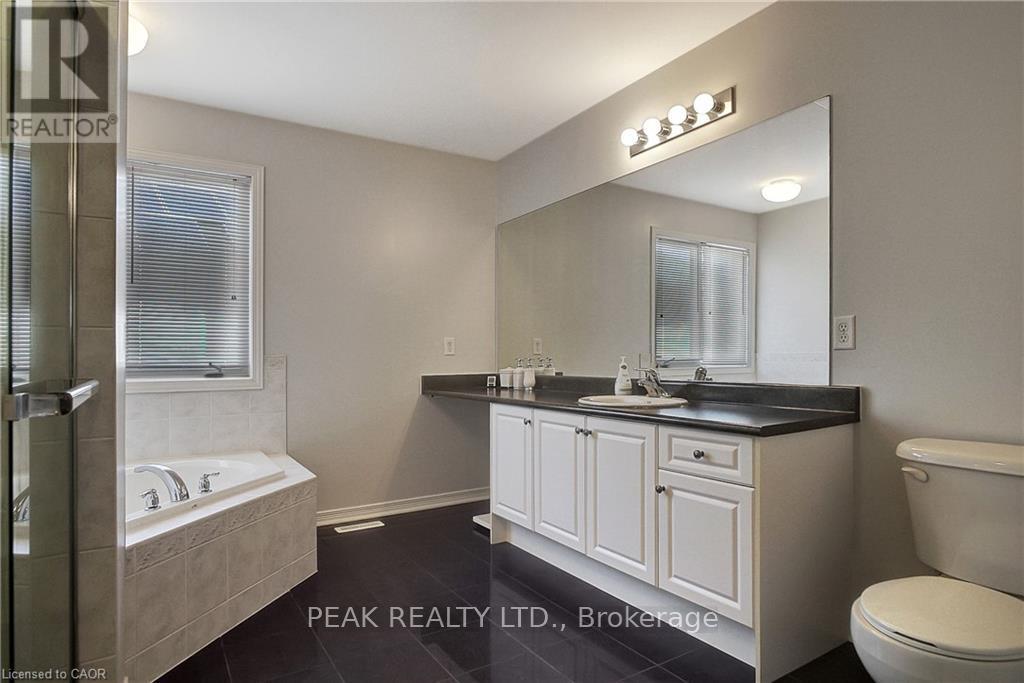 320 Robert Ferrie Drive, Kitchener, Ontario  N2P 2Y7 - Photo 26 - X12706498