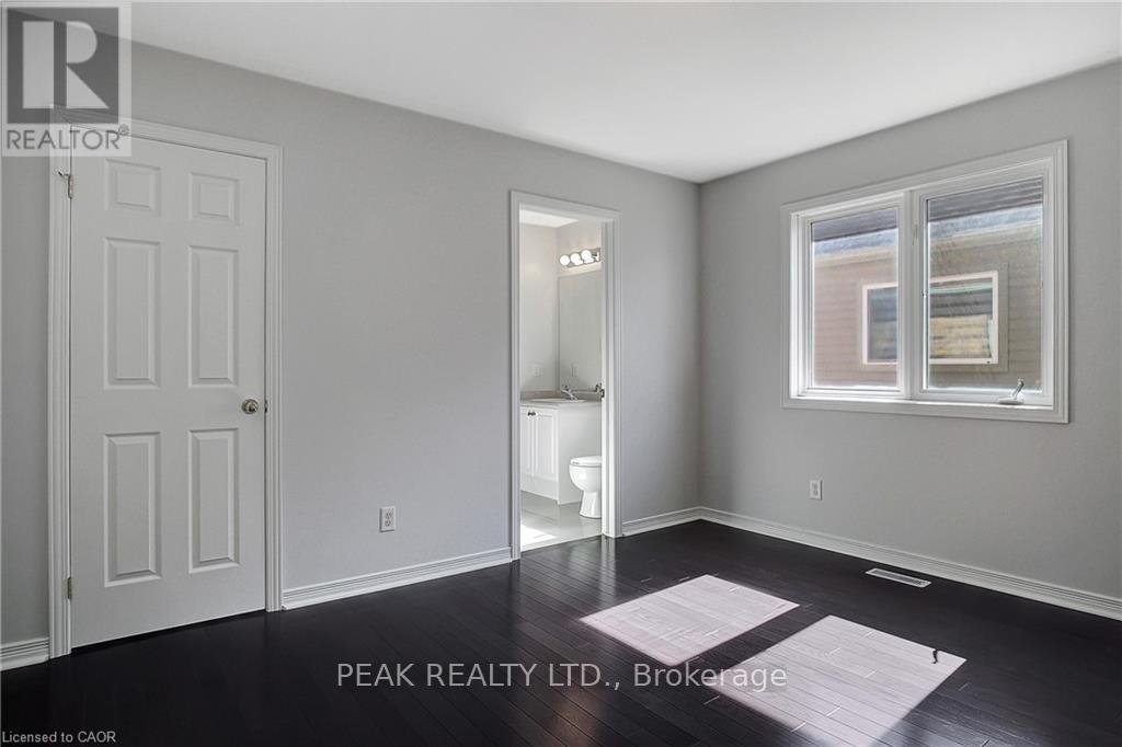 320 Robert Ferrie Drive, Kitchener, Ontario  N2P 2Y7 - Photo 27 - X12706498