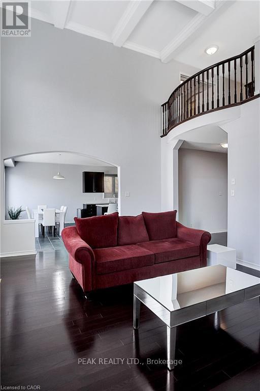 320 Robert Ferrie Drive, Kitchener, Ontario  N2P 2Y7 - Photo 8 - X12706498